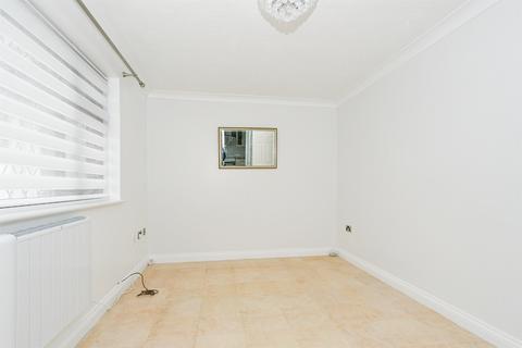 undefined, Cherry Tree Court, Calne