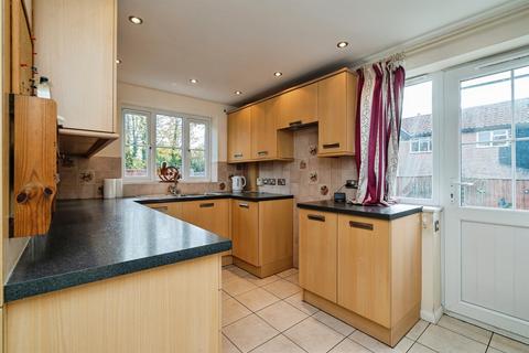 2 bedroom detached bungalow for sale, Winfarthing Road, Shelfanger, DISS