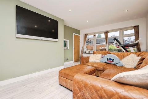 3 bedroom semi-detached house for sale, Ragees Road, Kingswinford