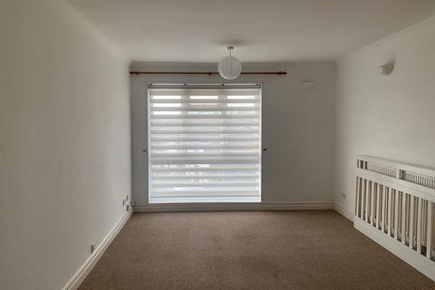 2 bedroom maisonette for sale, Greenland Rise, Solihull