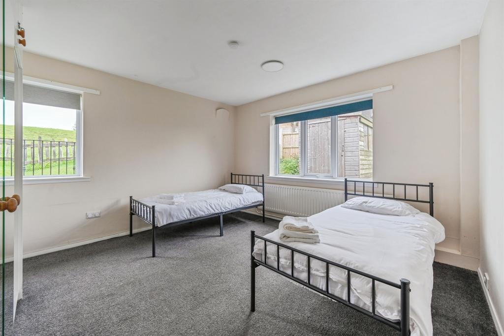 Bedroom: