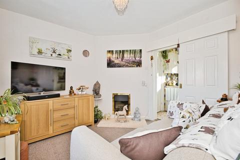 3 bedroom end of terrace house for sale, Highfield Road, YEOVIL