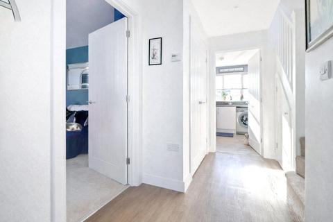 3 bedroom semi-detached house to rent, Pridham Place, Bideford, Devon, EX39