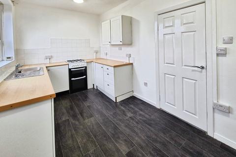 2 bedroom semi-detached house to rent, Manor Oaks Place, Sheffield