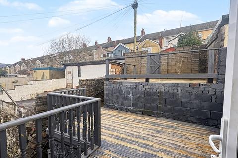 4 bedroom terraced house to rent, Treherbert CF42