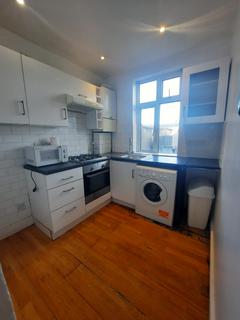 2 bedroom flat to rent, London N7