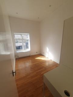 2 bedroom flat to rent, London N7