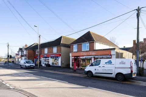 Retail property (high street) for sale, 2-4 Christchurch Rd New Milton BH25 6QF