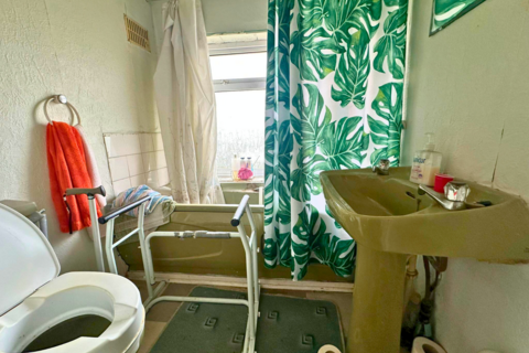 3 bedroom semi-detached house for sale, Parkdale Road, Birmingham, B26 3UT