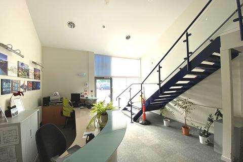 Office to rent, Cooper Rd Thornbury BS35 3UW