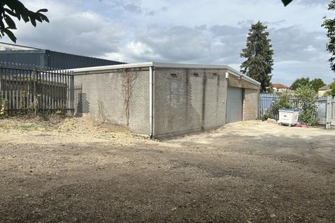 Warehouse to rent, 36-38 Thornhill Park Rd Southampton SO18 5TQ