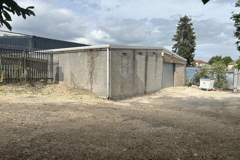 Warehouse to rent, 36-38 Thornhill Park Rd Southampton SO18 5TQ