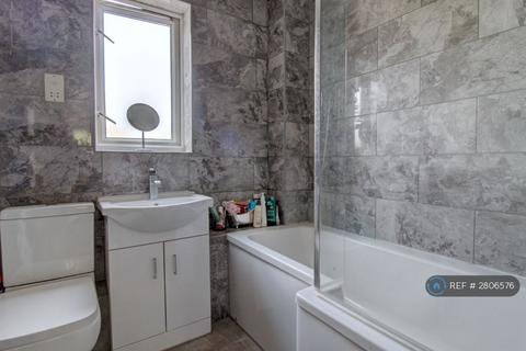 undefined, St Johns Close, Basildon, SS15