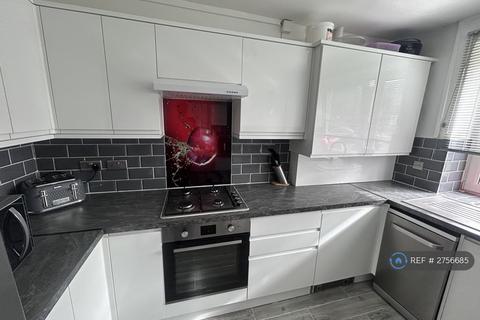 2 bedroom flat to rent, Chalcombe Road, London, SE2