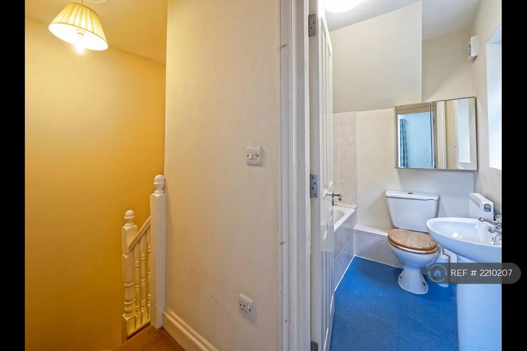 Ensuite Bath Room