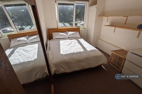 2 bedroom flat to rent, Dacca St, London, SE8
