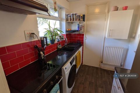 2 bedroom flat to rent, Dacca St, London, SE8
