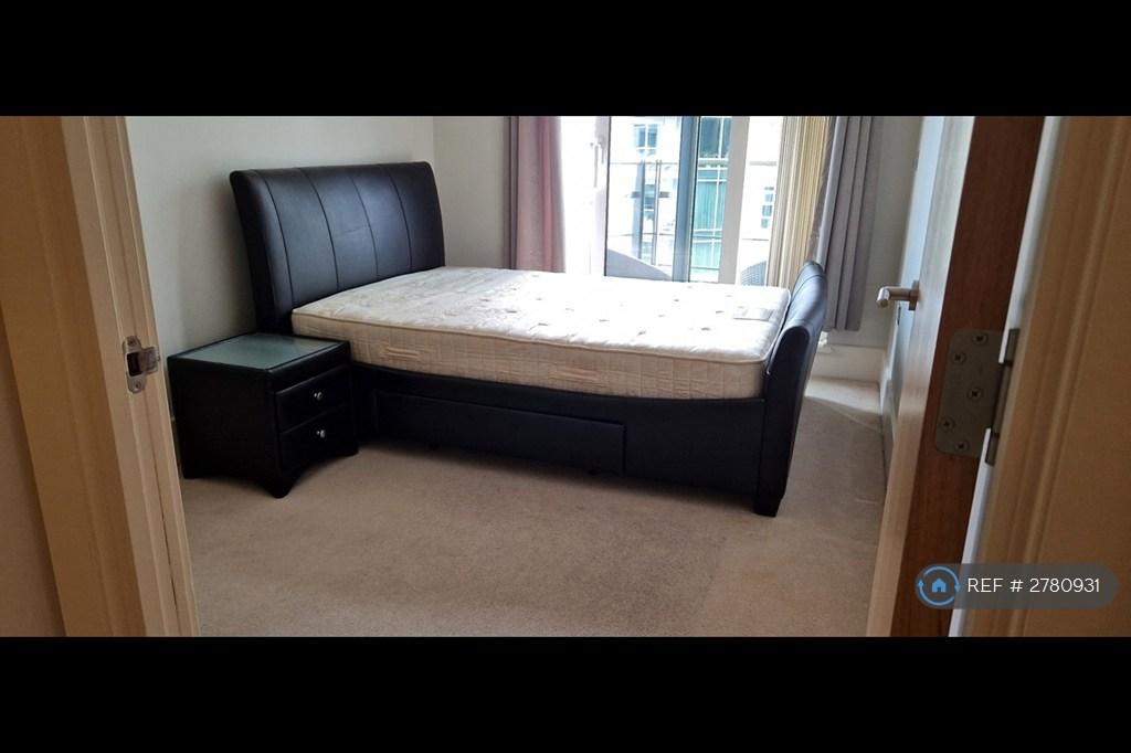 Queen Bed