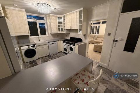 2 bedroom flat to rent, Park Road, London, W4