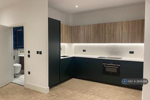 1 bedroom flat to rent, Monarch Square, London, SW11