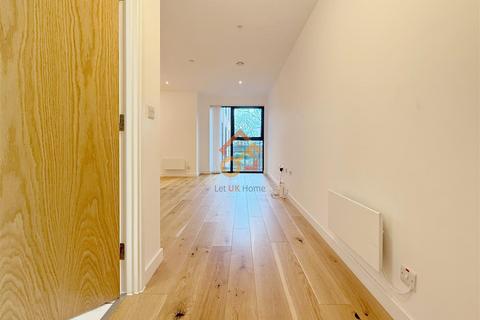 2 bedroom flat to rent, The Axium, 40 Windmill Street, Birmingham B1