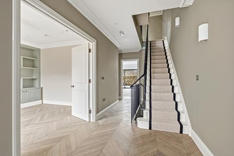 5 bedroom house to rent, Coombe Lane, SW20