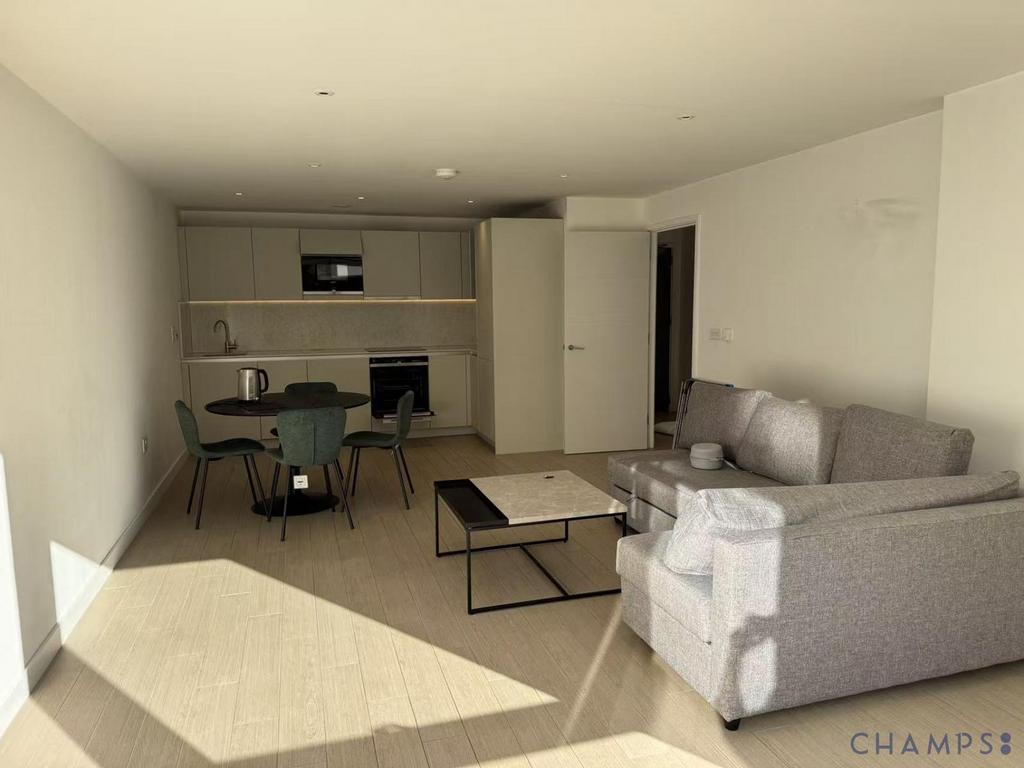 1 bed flat to rent Packington Square, London N1