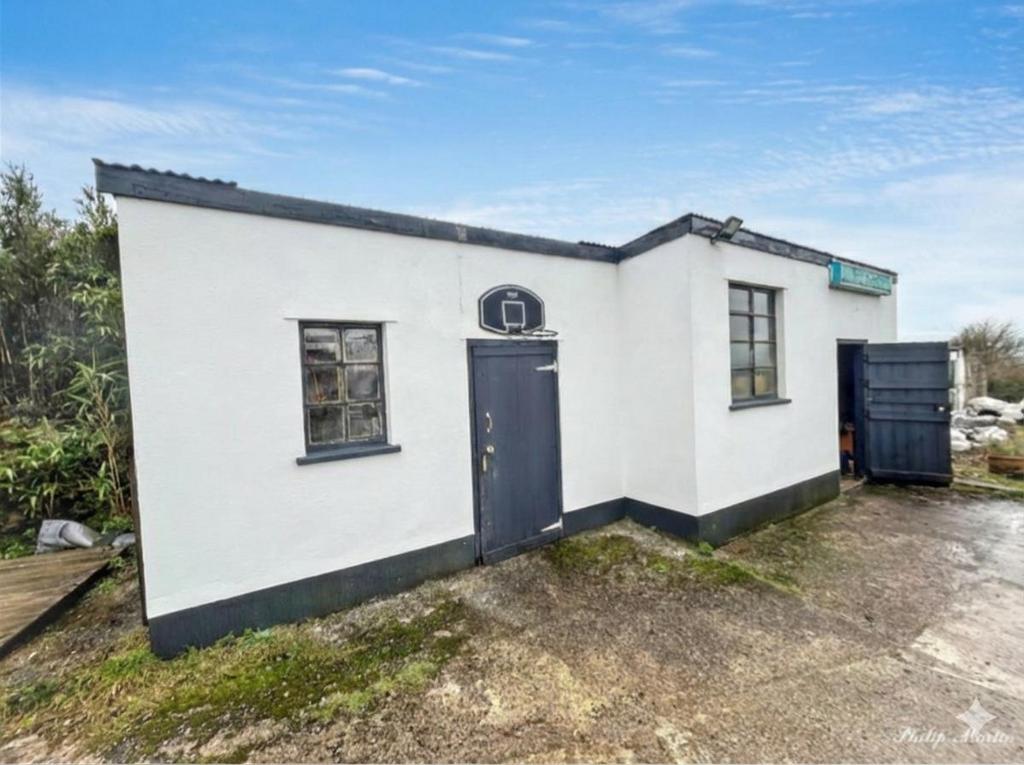 Sea View - Outbuilding.png