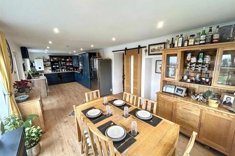 4 bedroom cottage for sale, Wheal Buller, Redruth