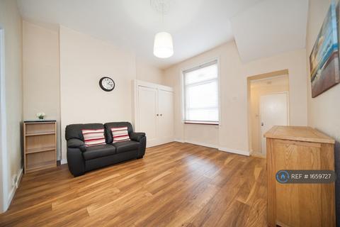 Studio to rent, Brockley Road, London, SE4
