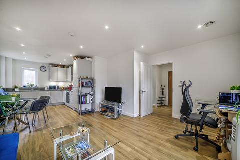 1 bedroom apartment for sale, Mozart Gardens, London, W3