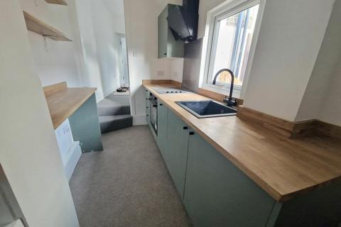 3 bedroom terraced house to rent, Grotto Gardens, Margate CT9