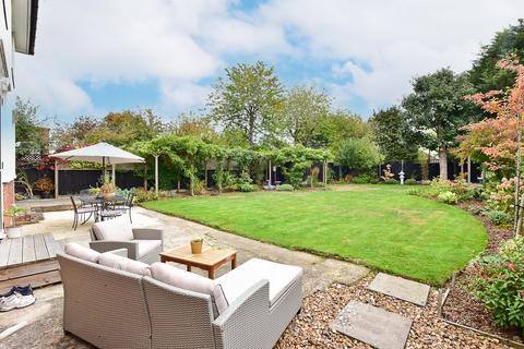4 bedroom detached house for sale, Holloways Lane, Welham Green, AL9