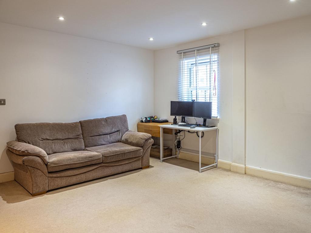 Kitchen/Lounge