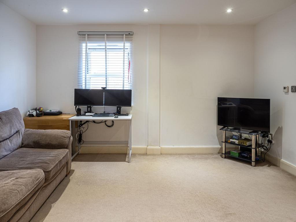 Kitchen/Lounge