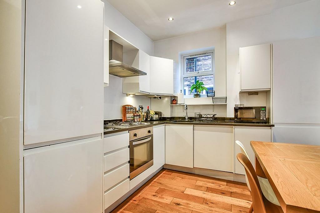 Lounge/Kitchen