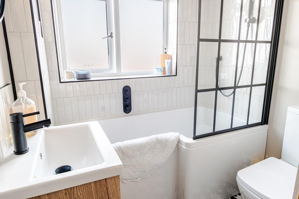 Bathroom1