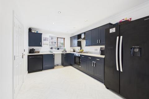 4 bedroom terraced house for sale, High Green Court, Bridlington
