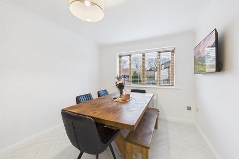 4 bedroom terraced house for sale, High Green Court, Bridlington
