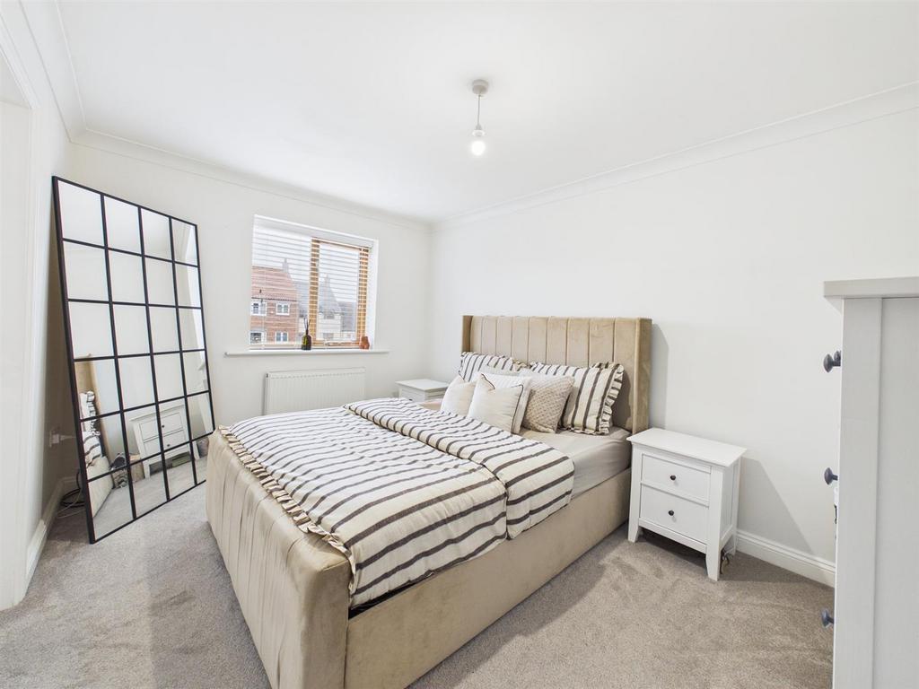 Bedroom: