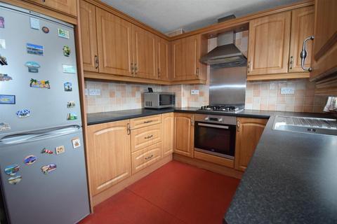 2 bedroom end of terrace house for sale, Dunelm Street, South Shields