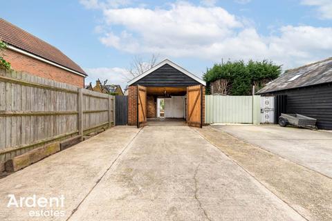 undefined, Crescent Road, Maldon