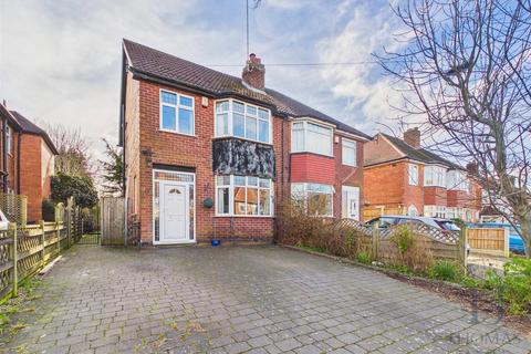 4 bedroom semi-detached house for sale, Salcombe Crescent, Ruddington