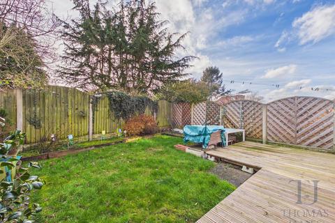 4 bedroom semi-detached house for sale, Salcombe Crescent, Ruddington