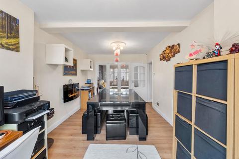 5 bedroom end of terrace house for sale, Elstree Gardens, Belvedere DA17
