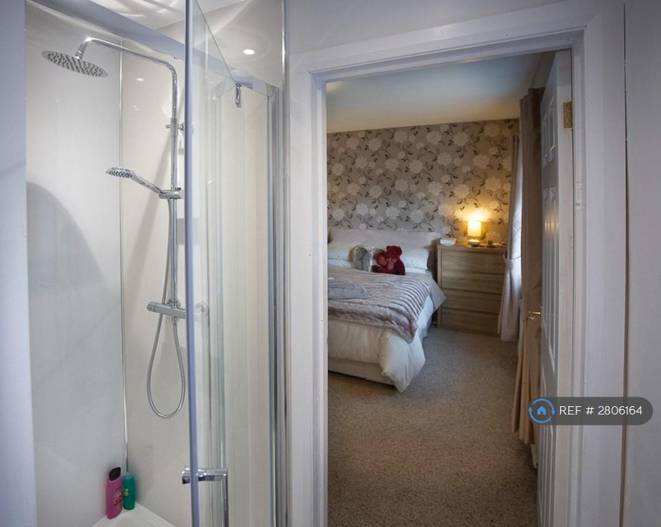 Bedroom 1 En Suite