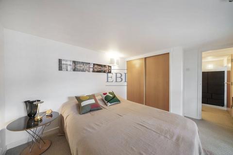 2 bedroom apartment for sale, Old School Square, Poplar, London, E14