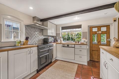 undefined, Tewkesbury GL20