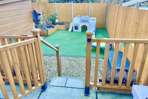 3 bedroom terraced house for sale, Clover Court, Bromyard, HR7