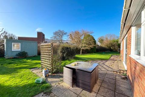 undefined, The Martlets, Broad Oak
